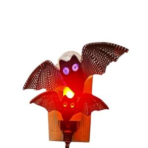 Bath & body works bat nightlight